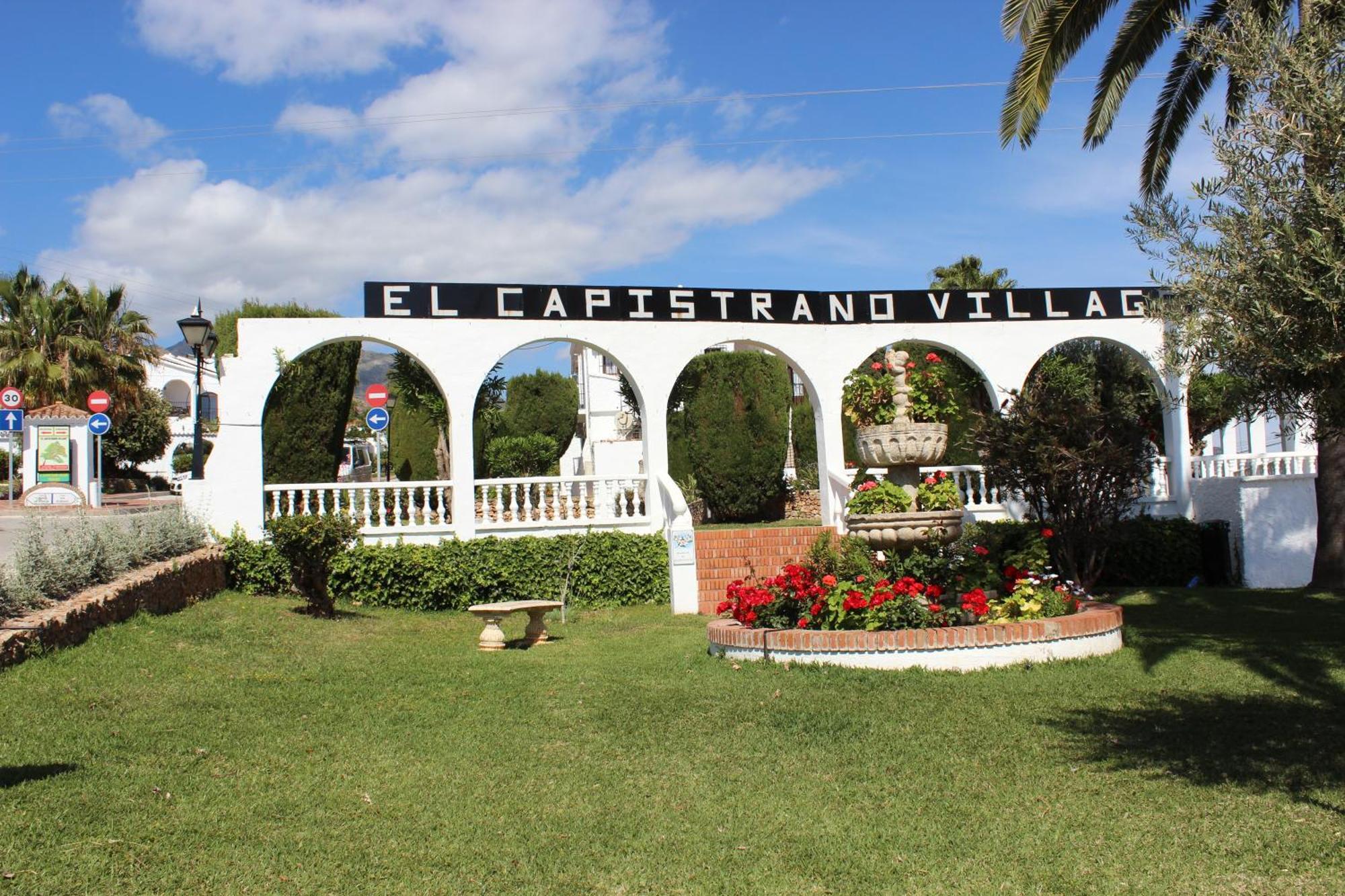Apartamento Capistrano Village Nerja Exterior foto